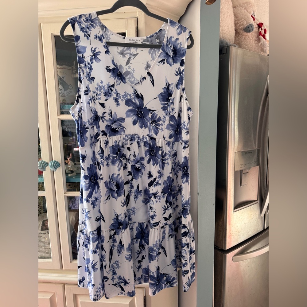 Kaileigh Blue Floral Maxi Dress